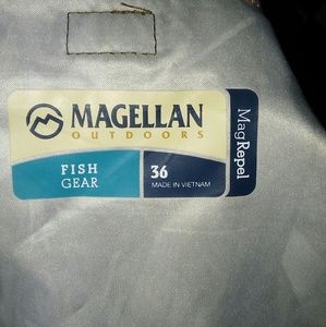 Men's size 36 Magellan fish gear shorts
